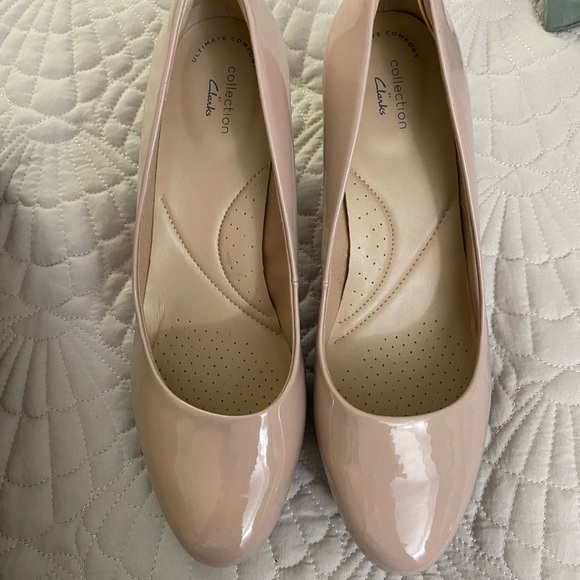 Collection by Clark's Dusty Rose Patent Heels size 11W New
